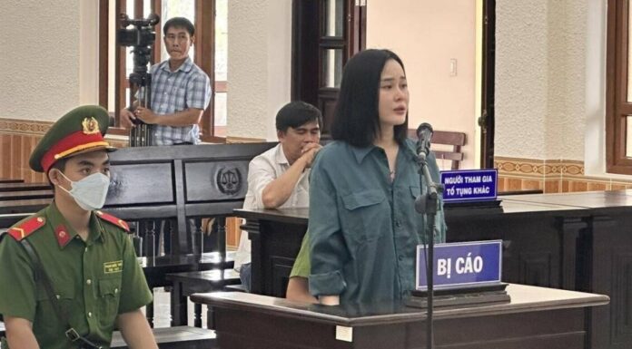Tina Dương lĩnh án 11 năm tù