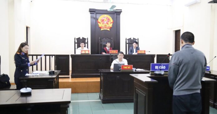 5 năm tù giam cho tội buôn bán pháo hoa